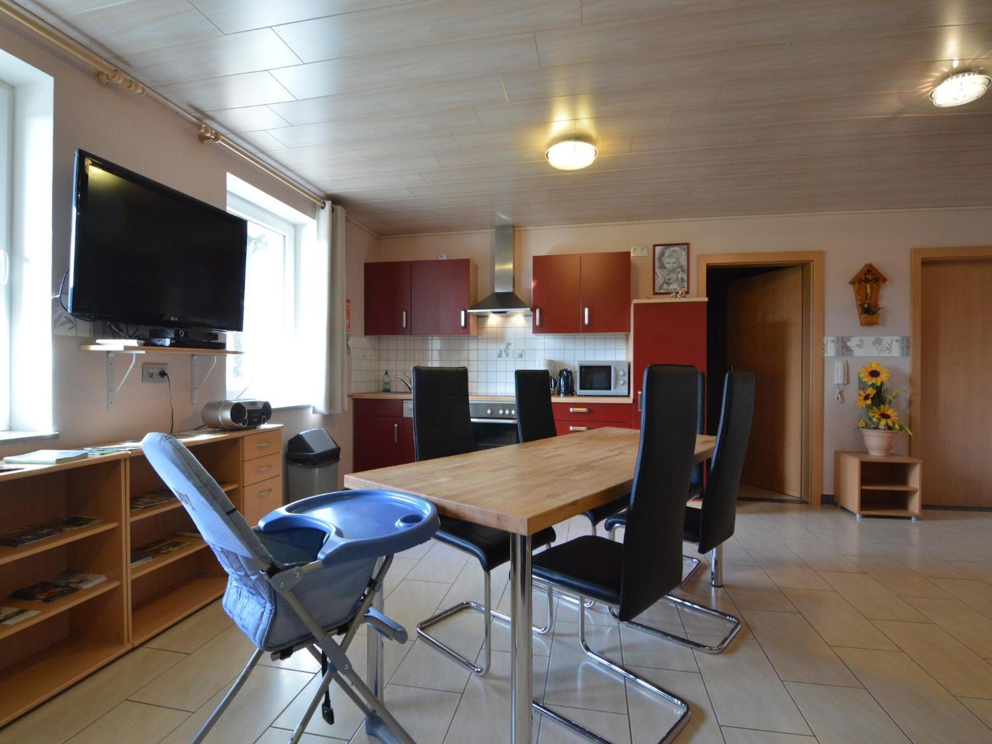 Comfy Holiday Home In Burg Reuland With Sauna Terrace Bbq Εξωτερικό φωτογραφία