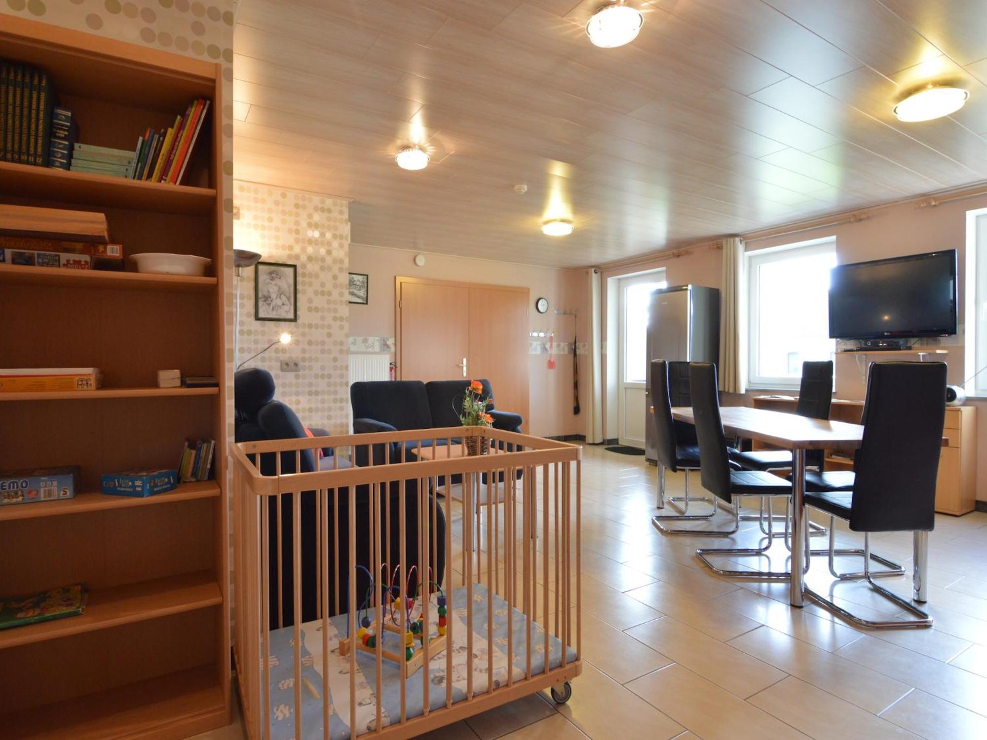 Comfy Holiday Home In Burg Reuland With Sauna Terrace Bbq Εξωτερικό φωτογραφία