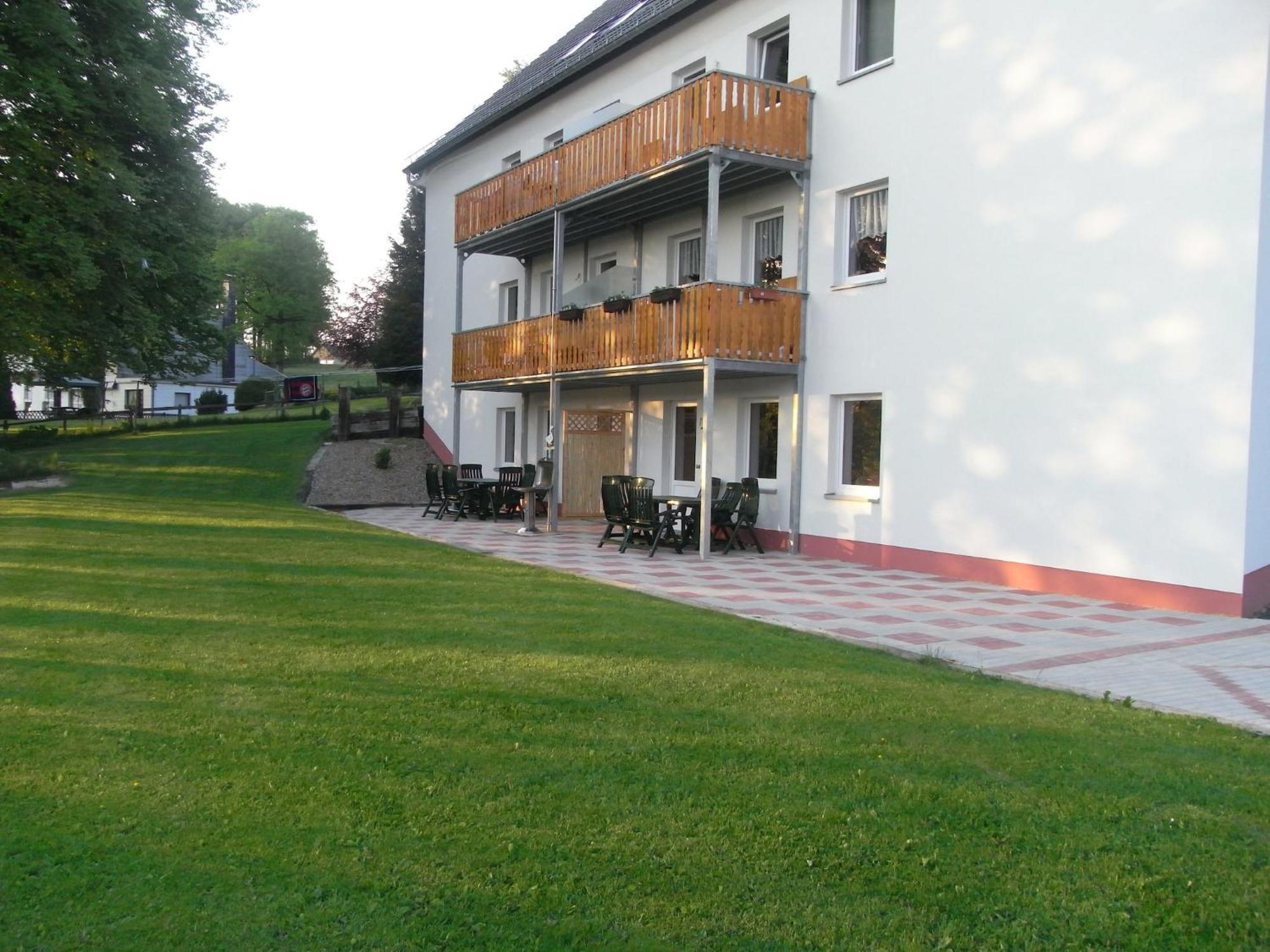 Comfy Holiday Home In Burg Reuland With Sauna Terrace Bbq Εξωτερικό φωτογραφία
