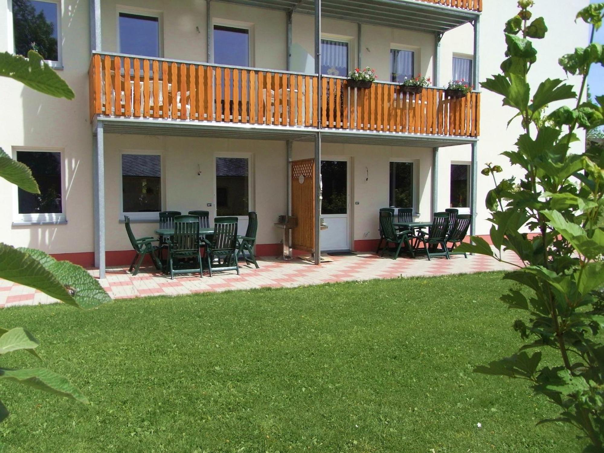 Comfy Holiday Home In Burg Reuland With Sauna Terrace Bbq Εξωτερικό φωτογραφία