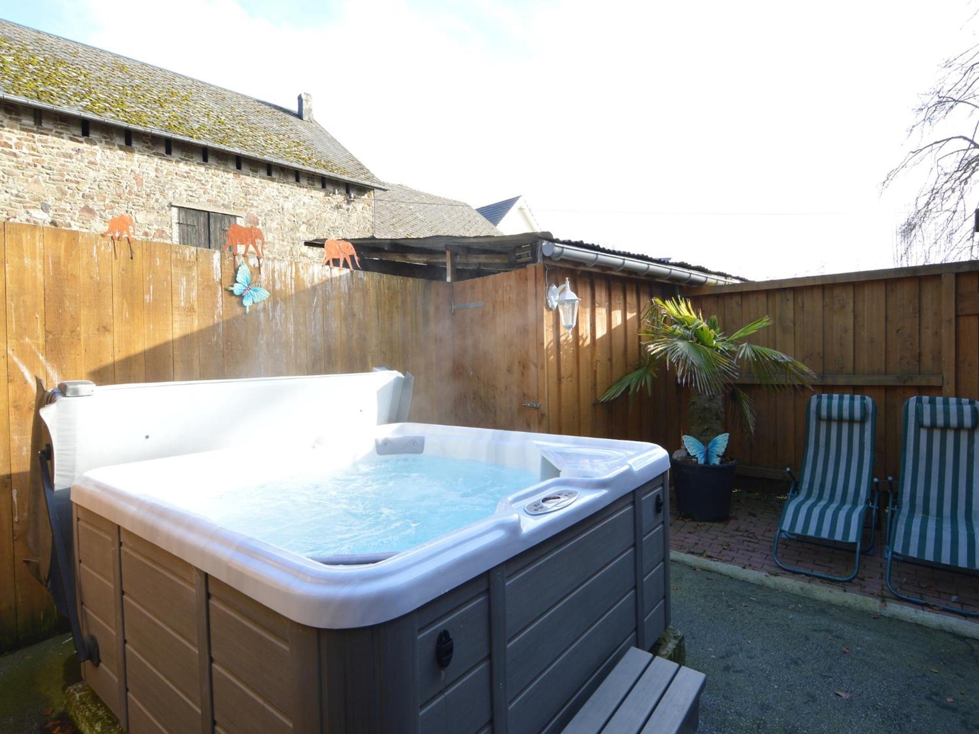 Comfy Holiday Home In Burg Reuland With Sauna Terrace Bbq Εξωτερικό φωτογραφία